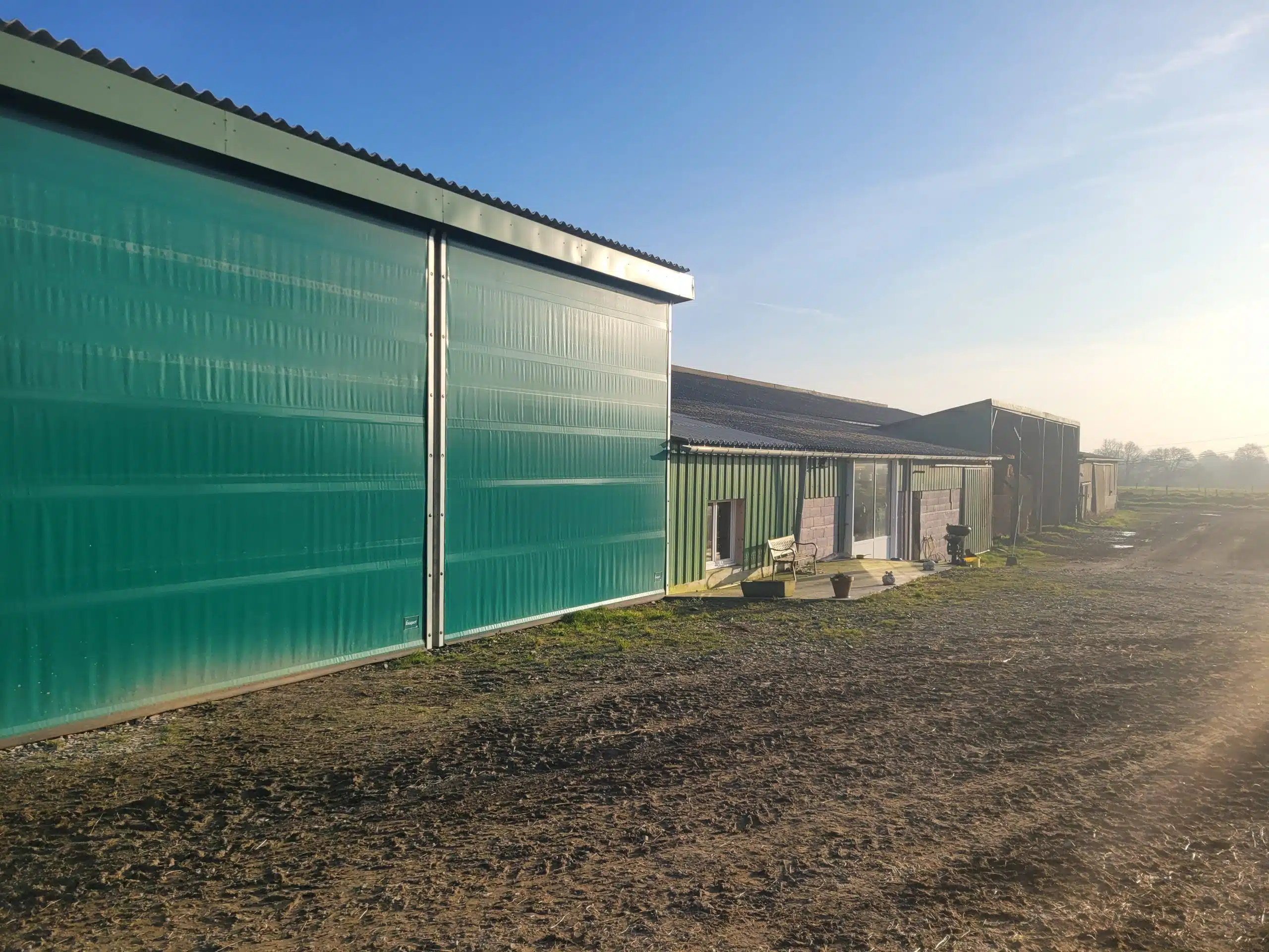 Ferme laitière Bio située sur Laval Agglomération recherche associé(e)